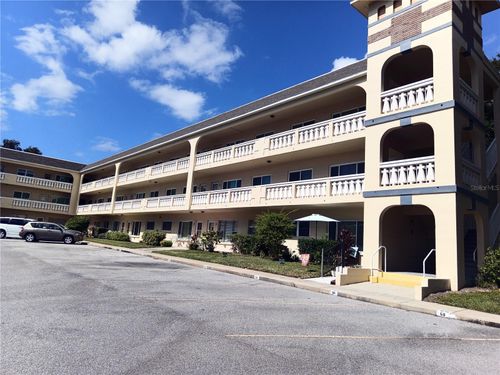 42-2256 Spanish Dr, CLEARWATER, FL, 33763-2932 | Card Image