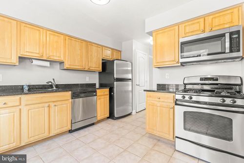 3842-3842 Chesterwood Dr, SILVER SPRING, MD, 20906-2862 | Card Image