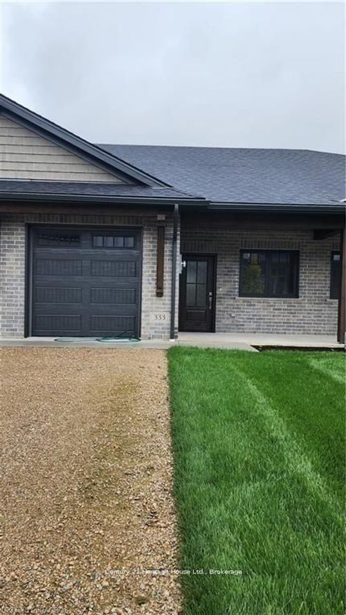 337 Arthur St, Mount Forest, ON, N0G2L3 | Card Image