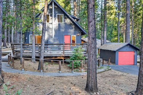 1462 Pine Dr, Arnold, CA, 95223-9563 | Card Image