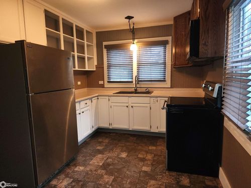 304 E Jackson Street, Corydon, IA, 50060 | Card Image