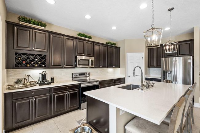 8764 Lookout Pointe Dr, House other with 4 bedrooms, 4 bathrooms and null parking in WINDERMERE FL | Image 4