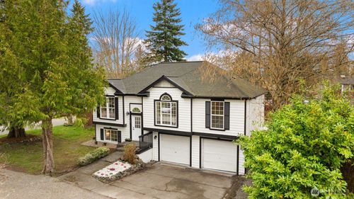 22057 Se 269th Pl, Maple Valley, WA, 98038-7426 | Card Image