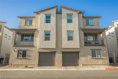 2657 Champagne Gold Ave, North Las Vegas, NV, 89086-1719 | Card Image