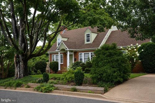 324 W Asher St, CULPEPER, VA, 22701-2902 | Card Image