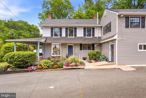277 W Baltimore Pike, MEDIA, PA, 19063-5619 | Card Image