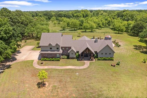 1898 Rodgers Rd, Whitesboro, TX, 76273-8071 | Card Image