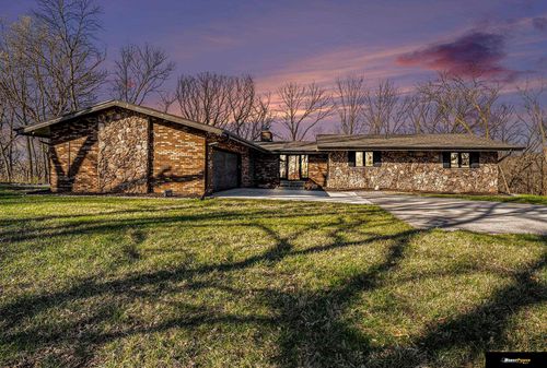 3935 Kristy Plz, Omaha, NE, 68112-1239 | Card Image