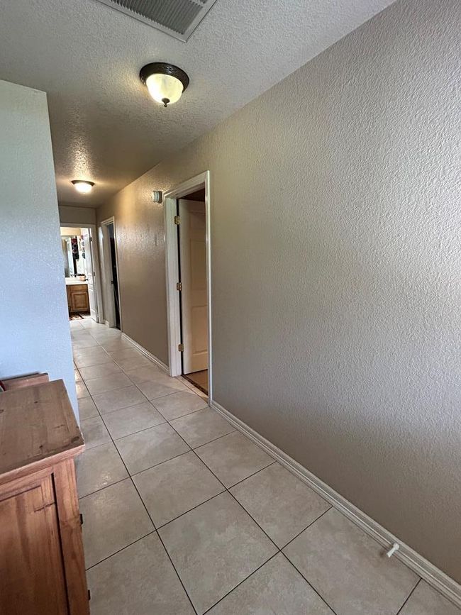 390 Hackberry Dr, House other with 5 bedrooms, 5 bathrooms and 3 parking in Andrews TX | Image 28