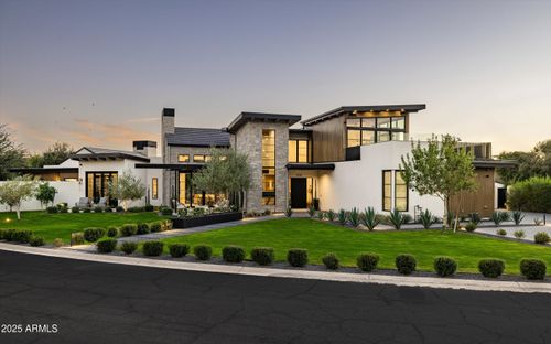 5715 E Monterosa St, Phoenix, AZ, 85018-4650 | Card Image