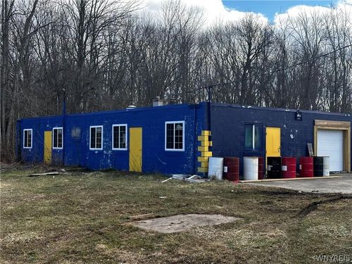 1695 East Ave, Barker, NY, 14012-9547 | Card Image