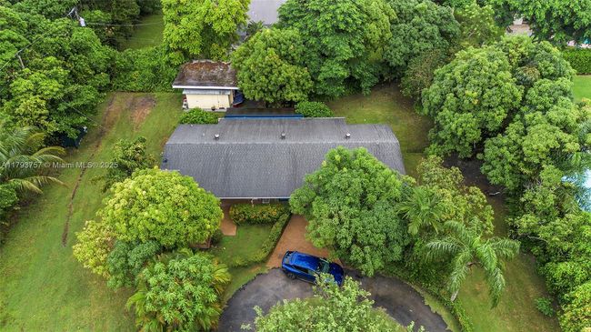 13101 Sw 82 Nd Ave, House other with 4 bedrooms, 2 bathrooms and null parking in Pinecrest FL | Image 40