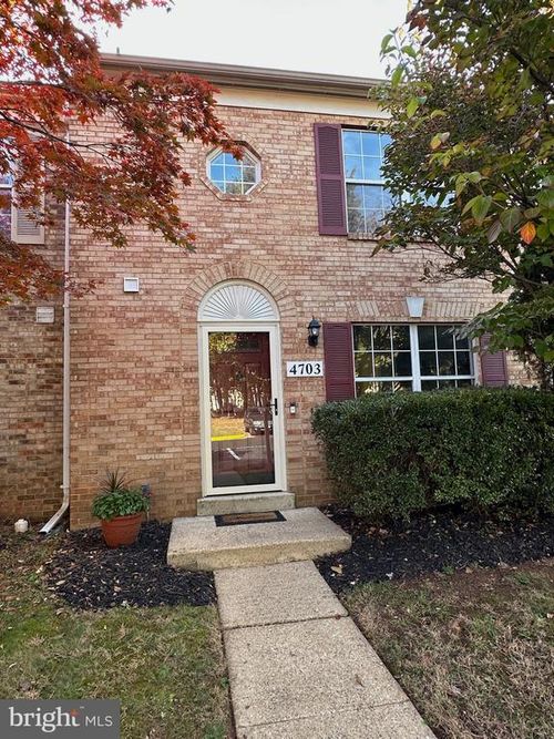 4703 S Park Ct, WOODBRIDGE, VA, 22193-3076 | Card Image