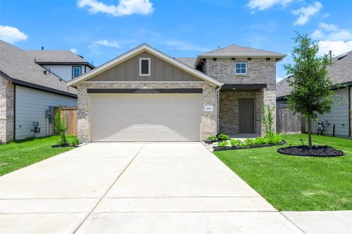 4519 Pinehurst Trace Dr, Pinehurst, TX, 77362-2100 | Card Image