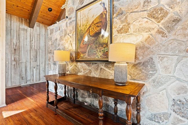 556 Cliff View Loop, Home with 6 bedrooms, 7 bathrooms and null parking in Harper TX | Image 32
