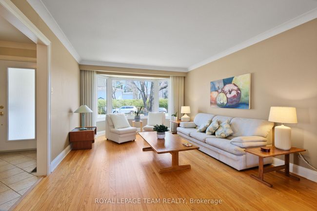4 Valewood Cres, House other with 4 bedrooms, 4 bathrooms and 4 parking in Gloucester ON | Image 6