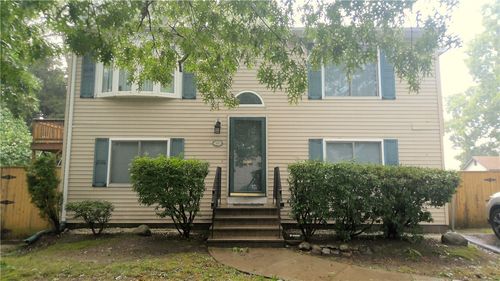 200 Bend Street, Warwick, RI, 02889 | Card Image