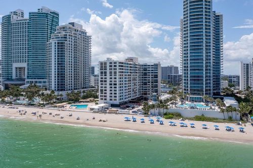 3505 S Ocean Drive, Hollywood, FL, 33019 | Card Image