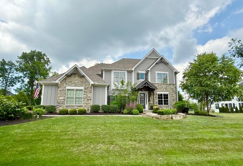 2000 Forestview Ln, Delaware, OH, 43015-3636 | Card Image