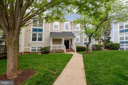 202-20575 Snowshoe Sq, ASHBURN, VA, 20147-3961 | Card Image
