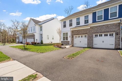 407 Wynstone Ct, COLMAR, PA, 18915-3111 | Card Image