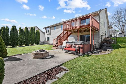 5915 Running Deer Trl, Mcfarland, WI, 53558-9054 | Card Image