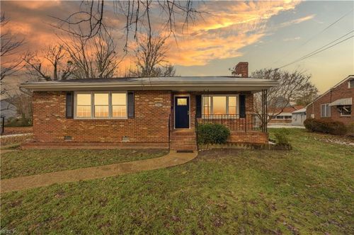 34 Joynes Rd, Hampton, VA, 23666-4554 | Card Image