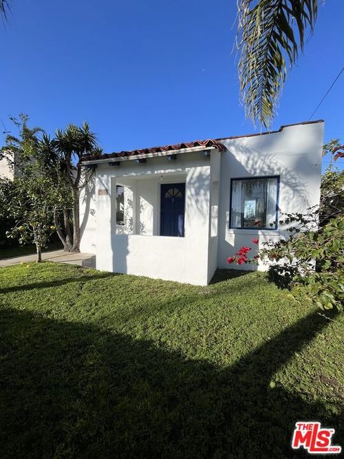 2306 Pisani Pl, Venice, CA, 90291-4824 | Card Image
