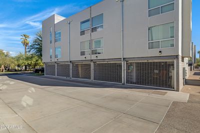 14 - 727 E Portland Street, Townhouse with 3 bedrooms, 2 bathrooms and null parking in Phoenix AZ | Image 2