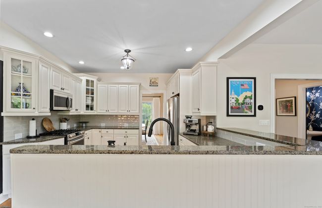 11 Quarry Ridge Road, House other with 4 bedrooms, 4 bathrooms and 6 parking in Newtown CT | Image 4