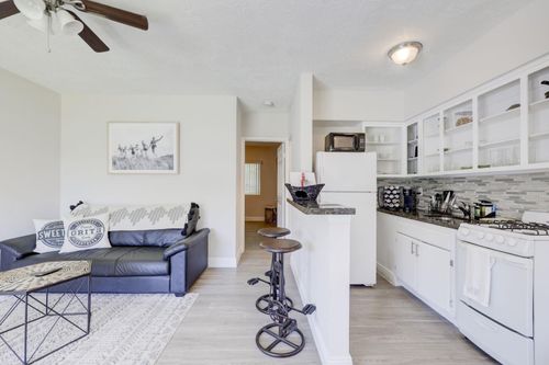 741 Hibiscus Ave, Pompano Beach, FL, 33062-6262 | Card Image