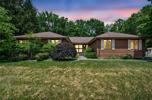 12425 Sperry Rd, Chesterland, OH, 44026-2601 | Card Image