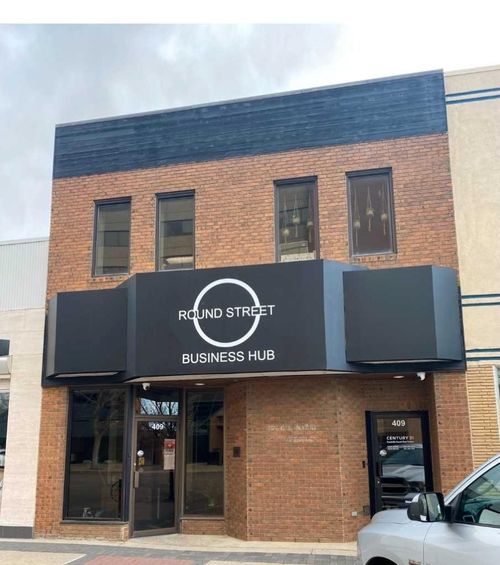 {{alt}} | Card Image