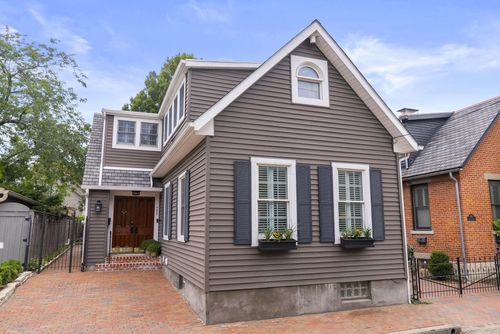 751 S Lazelle St, Columbus, OH, 43206-2017 | Card Image