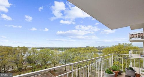 apt-a710-1425 4th St Sw, WASHINGTON, DC, 20024-2224 | Card Image