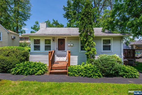74 Midvale Ave, Lake Hiawatha, NJ, 07034-1009 | Card Image
