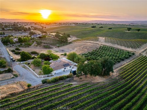5015 Stagg Hill Pl, Paso Robles, CA, 93446-7122 | Card Image