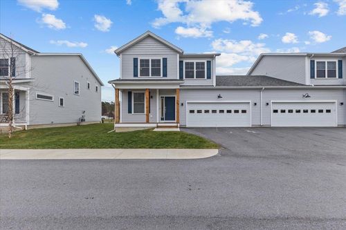 46 Bonning Way, Shelburne, VT, 05482-7297 | Card Image