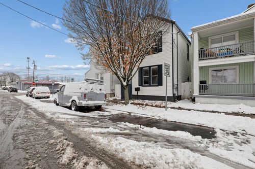 3 W Seventy Third Street, Cincinnati, OH, 45216 | Card Image