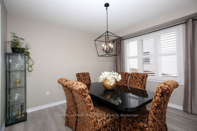 220 Harpin Way E, House other with 5 bedrooms, 4 bathrooms and 4 parking in Fergus ON | Image 7