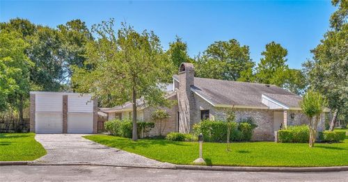 13805 Imperial Ct, Sugar Land, TX, 77498-2327 | Card Image