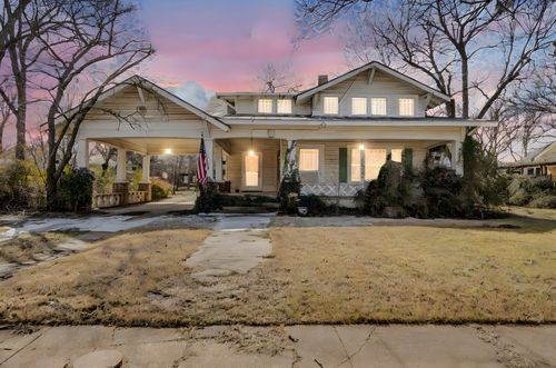 920 E Franklin St, Hillsboro, TX, 76645-2223 | Card Image