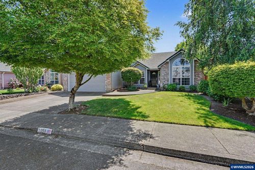 1098 Chardonnay Loop Ne, Keizer, OR, 97303-3880 | Card Image
