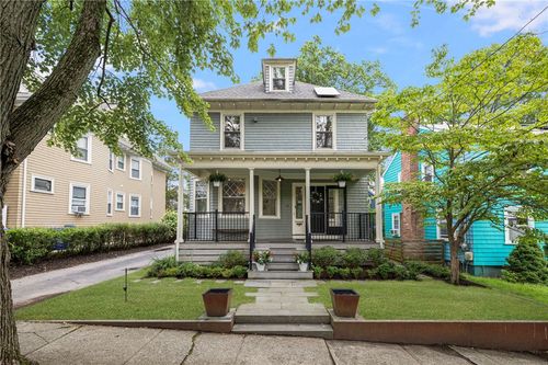 22 Ogden St, Providence, RI, 02906-4904 | Card Image