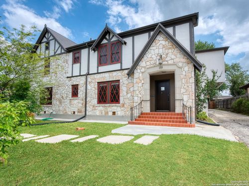 146 Terrell Rd, Alamo Heights, TX, 78209-6233 | Card Image
