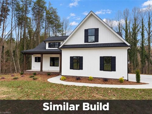 5644 Main St, Pfafftown, NC, 27040-9580 | Card Image