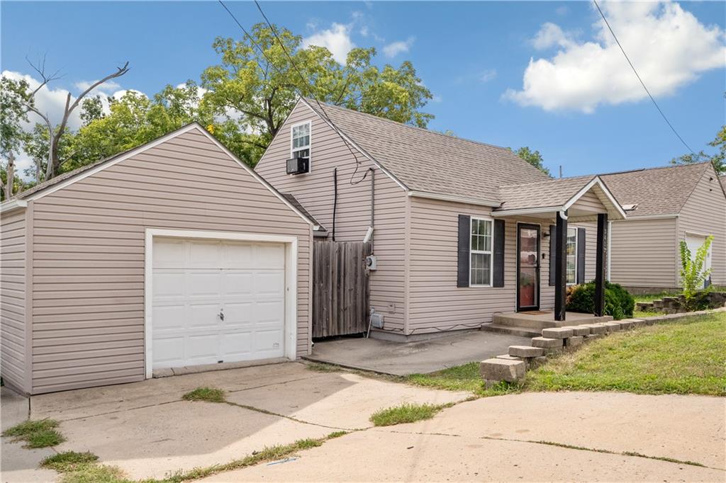 Sterling Ave, Independence, MO 64052