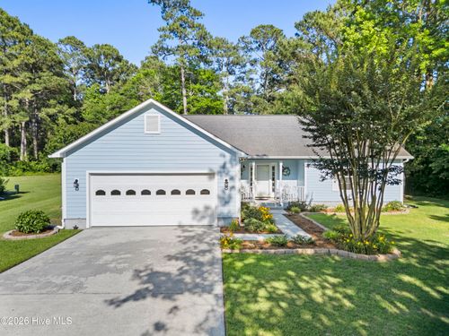 208 Mulligan Dr, Swansboro, NC, 28584-7443 | Card Image
