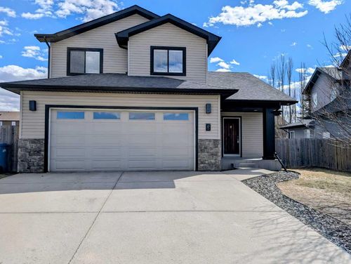 17 Skara Brae Close, Carstairs, AB, T0M0N0 | Card Image