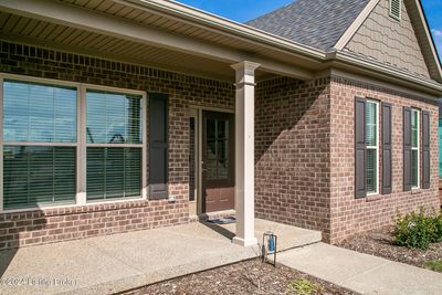 3613 Halden Ridge Cir, House other with 3 bedrooms, 2 bathrooms and null parking in Louisville KY | Image 2